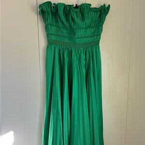 AMUR pleated green Dress